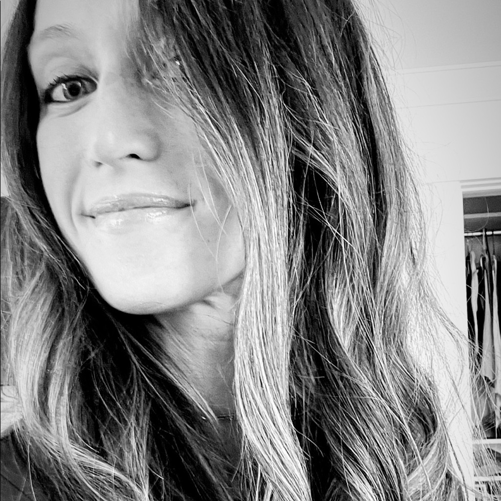 Meet your Posher, Valerie